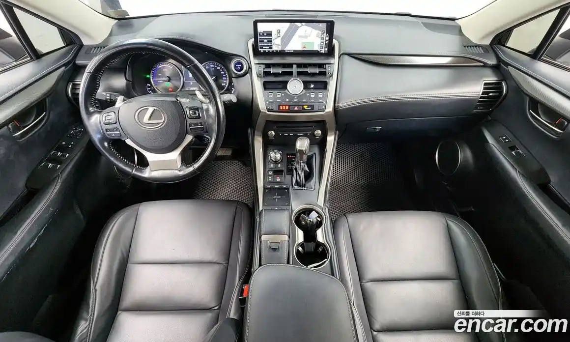 Lexus NX 2018 2.5 гидро в Москве № 232025, фото 7