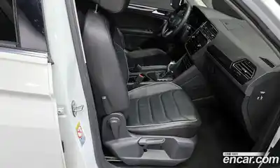 Volkswagen Tiguan 2021 2.0 гидро в Москве № 232086, миниатюра 12