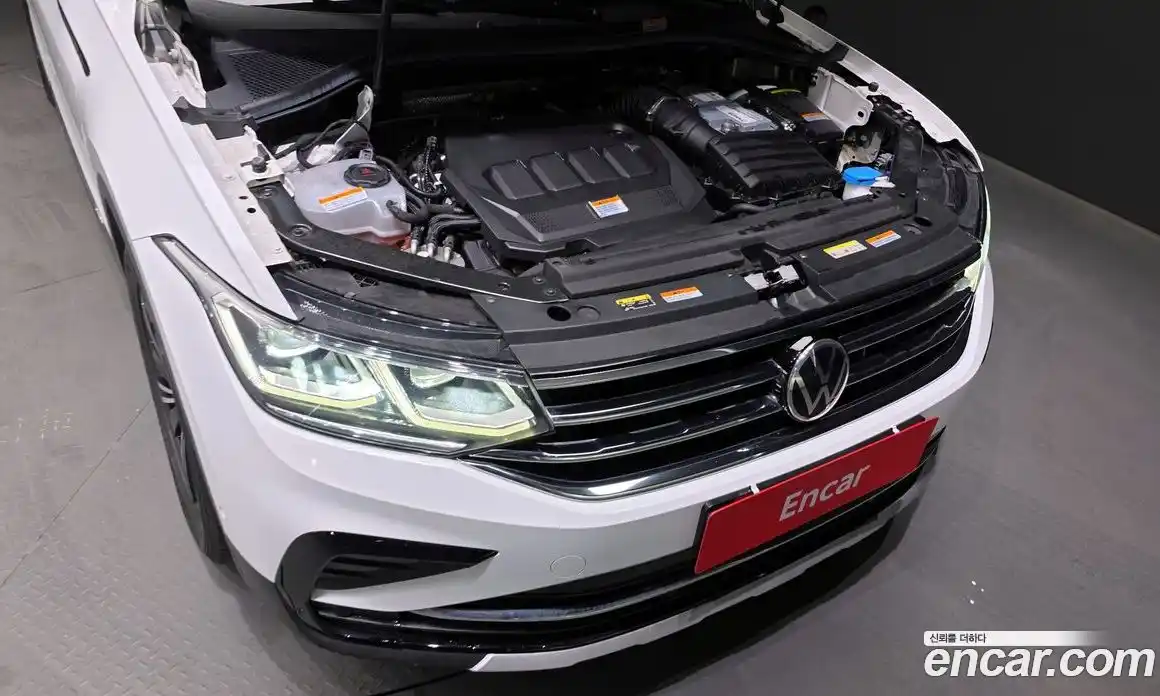 Volkswagen Tiguan 2021 2.0 гидро в Москве № 232086, фото 6