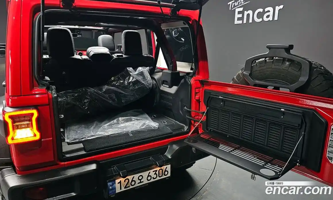 Jeep Wrangler 2022 2.0 гидро в Москве № 232310, фото 20