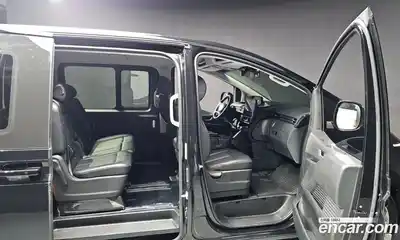 Hyundai Staria 2022 2.2 гидро в Москве № 4907, миниатюра 12