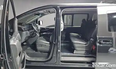 Hyundai Staria 2022 2.2 гидро в Москве № 4907, миниатюра 10