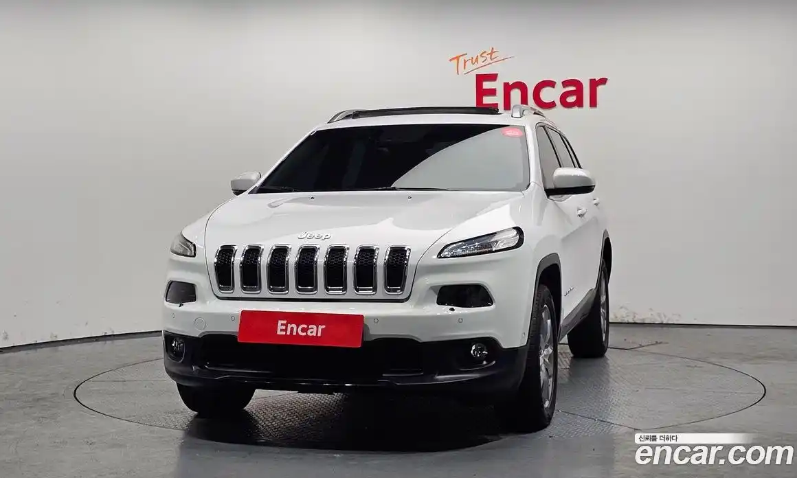 Jeep Cherokee 2018 2.4 гидро в Москве № 1014912, фото 3