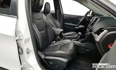 Jeep Cherokee 2018 2.4 гидро в Москве № 1014912, миниатюра 10