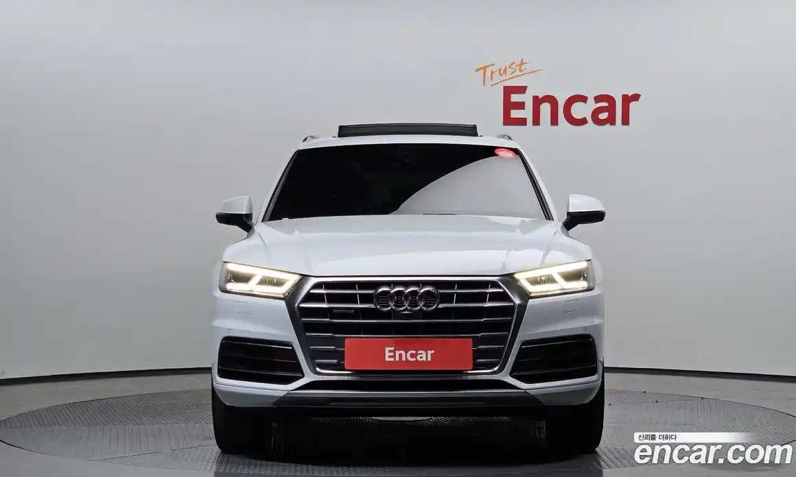 Audi Q5 2020 2.0 гидро в Москве № 141210, фото 3