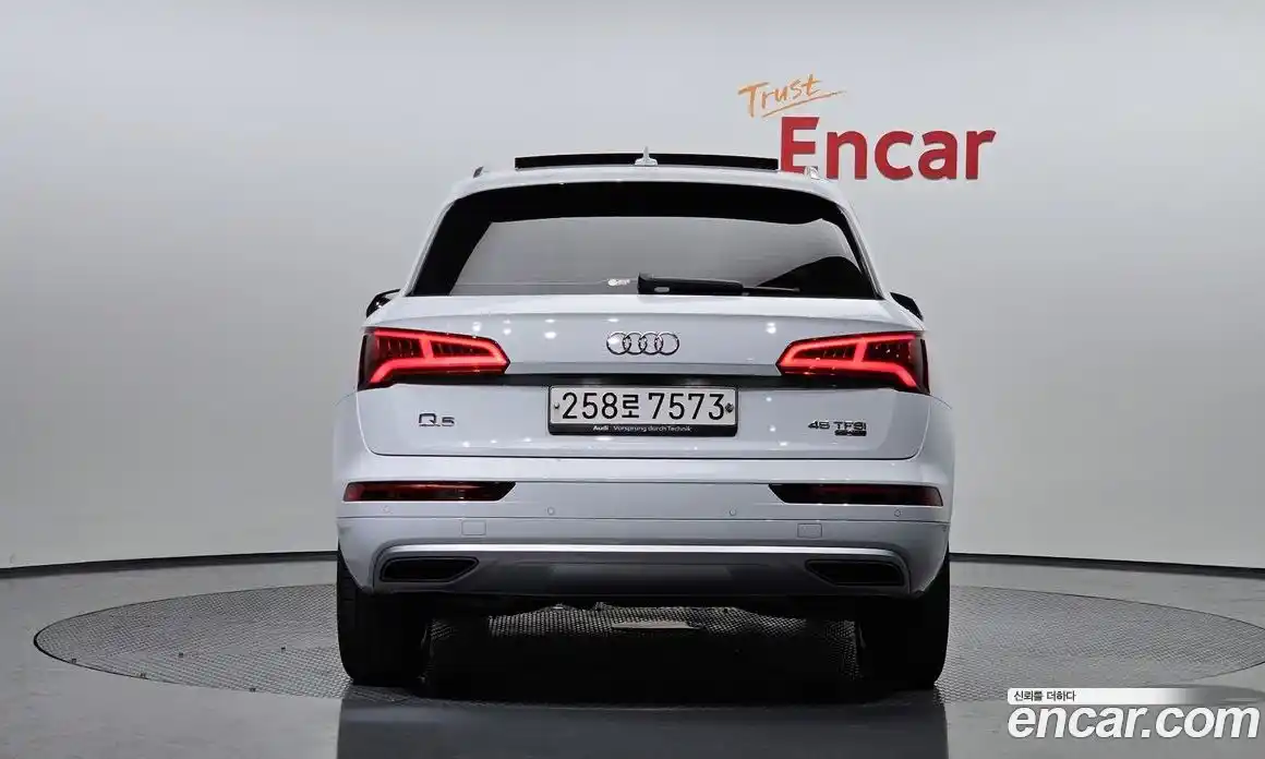 Audi Q5 2020 2.0 гидро в Москве № 141210, фото 4