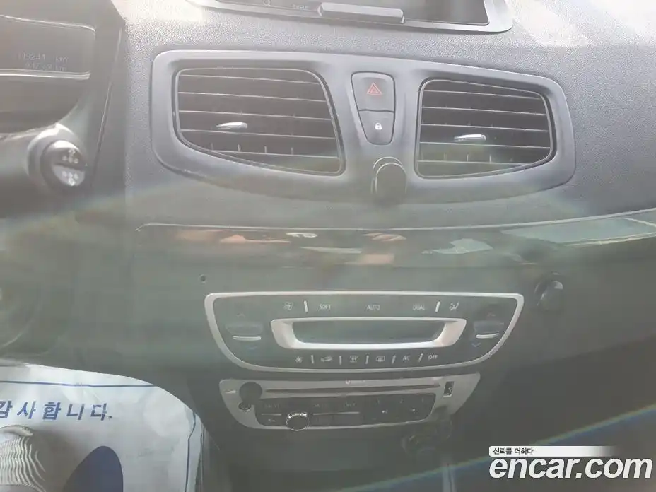 Renault SM3 2013 1.6 гидро в Москве № 153027, фото 16
