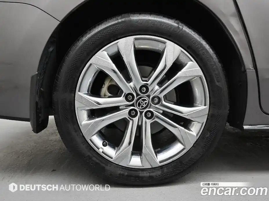 Toyota Sienna 2022 2.5 гидро в Москве № 1550066, фото 5