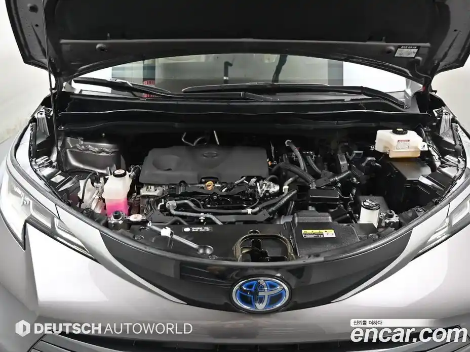 Toyota Sienna 2022 2.5 гидро в Москве № 1550066, фото 6