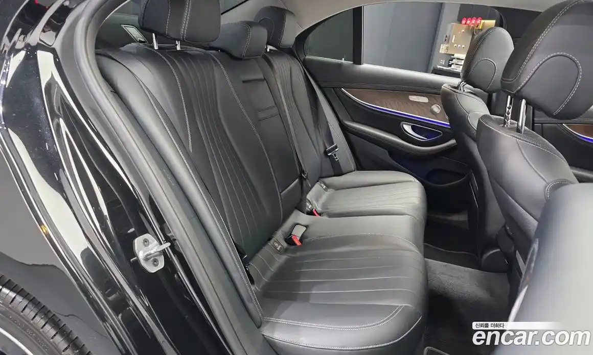 Mercedes-Benz E-Class 2019 2.0 гидро в Москве, фото 12
