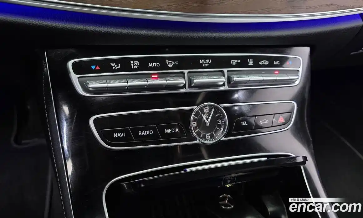 Mercedes-Benz E-Class 2019 2.0 гидро в Москве, фото 17