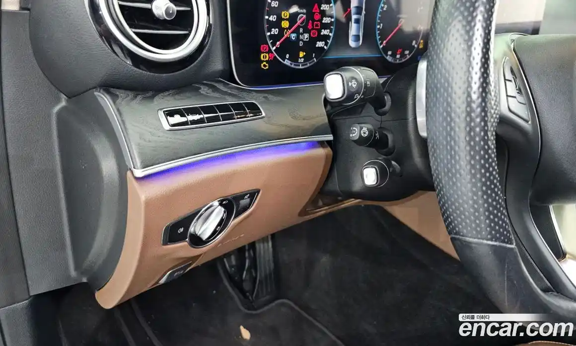 Mercedes-Benz E-Class 2017 2.0 гидро в Москве, фото 17
