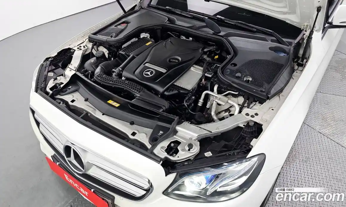 Mercedes-Benz E-Class 2017 2.0 гидро в Москве, фото 6