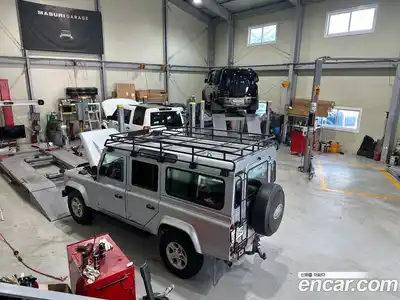 Land Rover Defender 2010 2.4 механика в Москве № 166719, миниатюра 7