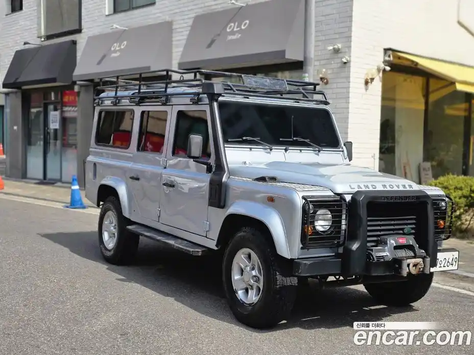 Land Rover Defender 2010 2.4 механика в Москве № 166719, фото 8