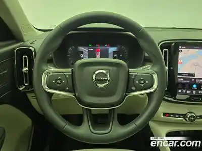 Volvo XC40 2025 2.0 гидро в Москве № 1691599, миниатюра 12