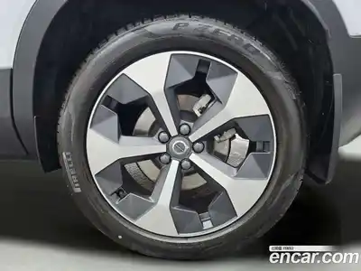 Volvo XC40 2025 2.0 гидро в Москве № 1691599, миниатюра 5