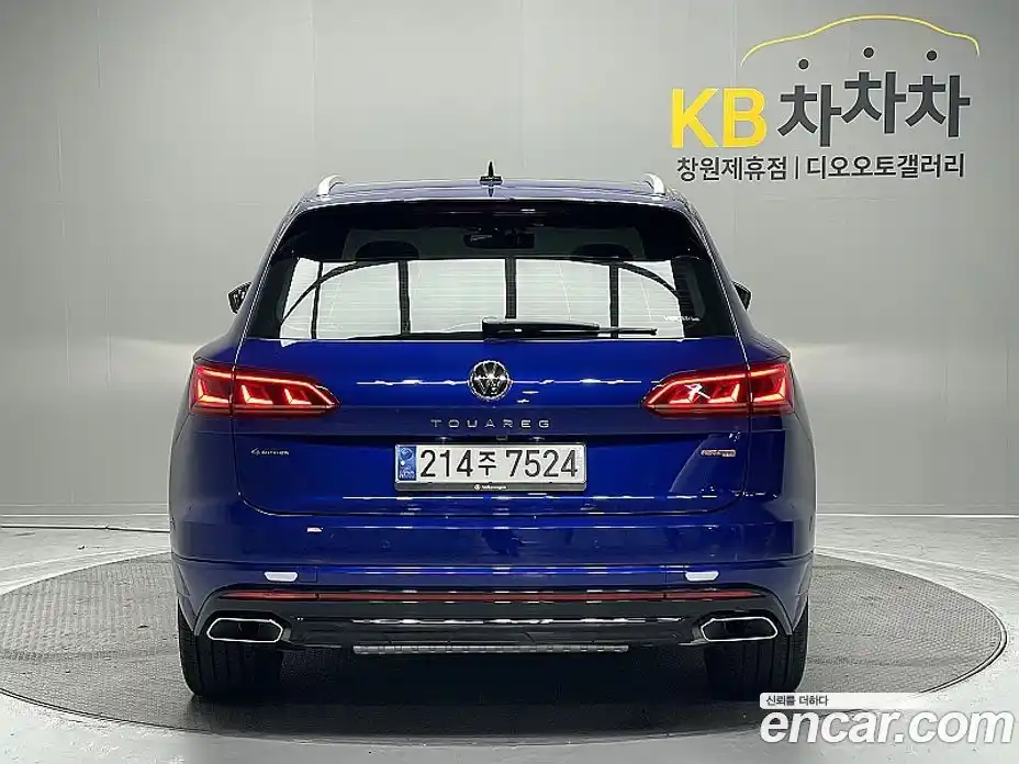 Volkswagen Touareg 2023 3.0 гидро в Москве № 169168, фото 4