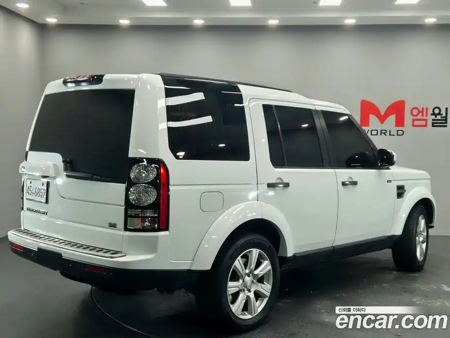 Land Rover Discovery 2015 3.0 гидро в Москве № 1692131, фото 3
