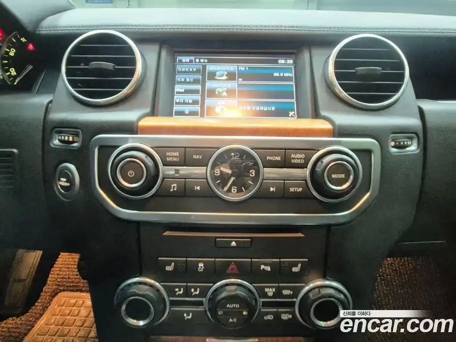 Land Rover Discovery 2015 3.0 гидро в Москве № 1692131, фото 9