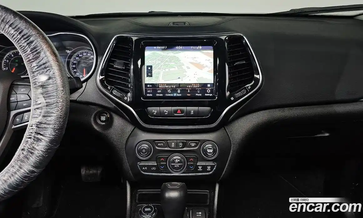Jeep Cherokee 2020 2.4 гидро в Москве № 169863, фото 15