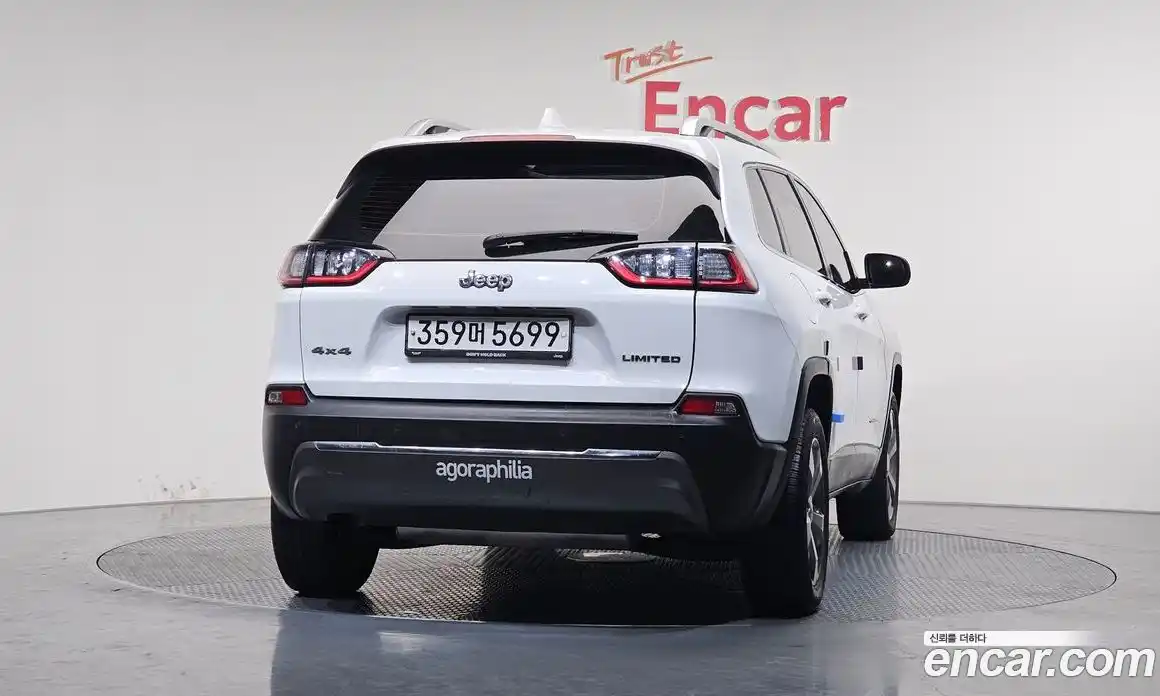 Jeep Cherokee 2020 2.4 гидро в Москве № 169863, фото 4