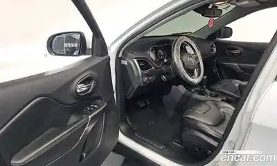 Jeep Cherokee 2020 2.4 гидро в Москве № 169863, миниатюра 10