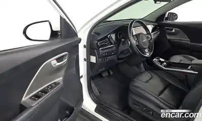 Kia Niro 2022 0.2 гидро в Москве № 1758507, миниатюра 10