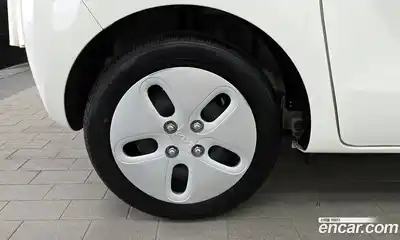 Kia Ray 2023 1.0 гидро в Москве № 1758583, миниатюра 5