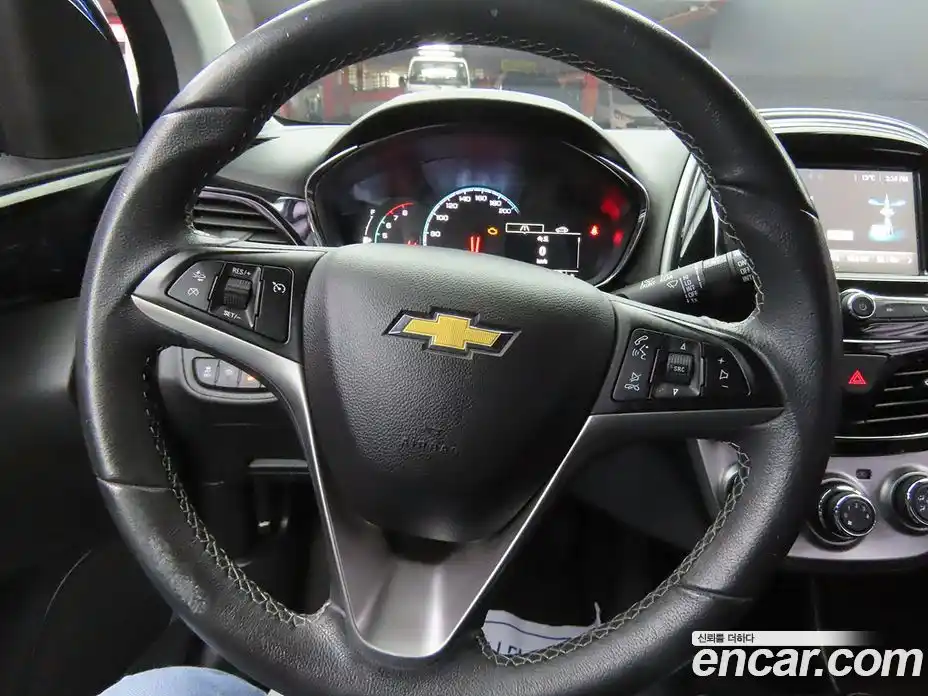 Chevrolet Spark 2016 1.0 гидро в Москве, фото 13