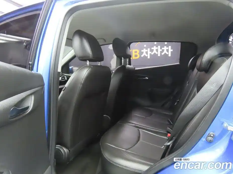 Chevrolet Spark 2016 1.0 гидро в Москве, фото 17