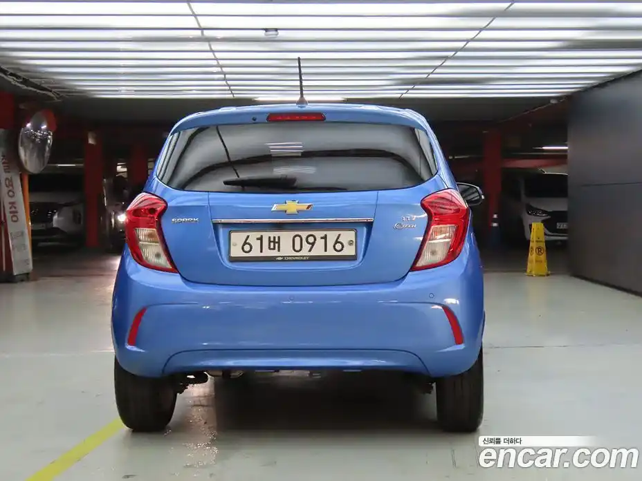 Chevrolet Spark 2016 1.0 гидро в Москве, фото 4