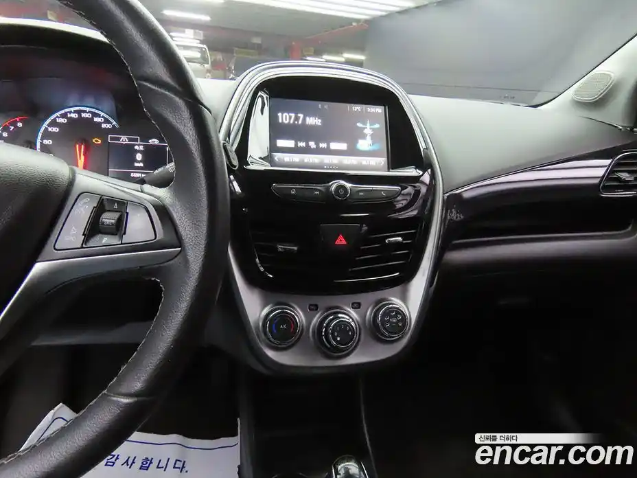 Chevrolet Spark 2016 1.0 гидро в Москве, фото 7