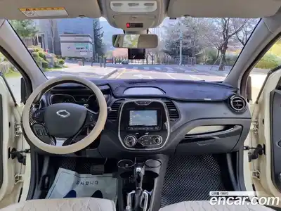 Renault QM3 2016 1.5 гидро в Москве № 1761739, миниатюра 9
