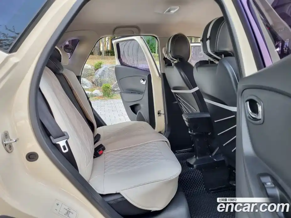Renault QM3 2016 1.5 гидро в Москве № 1761739, фото 10