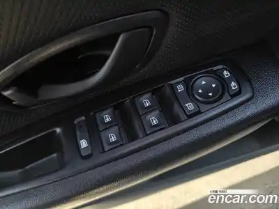 Renault SM3 2018 1.6 гидро в Москве № 1761791, миниатюра 11