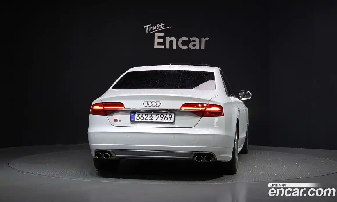 Audi S8 2015 4.0 гидро в Москве № 1763329, фото 4