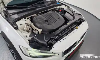 Volvo V60 2021 2.0 гидро в Москве № 1763553, миниатюра 6