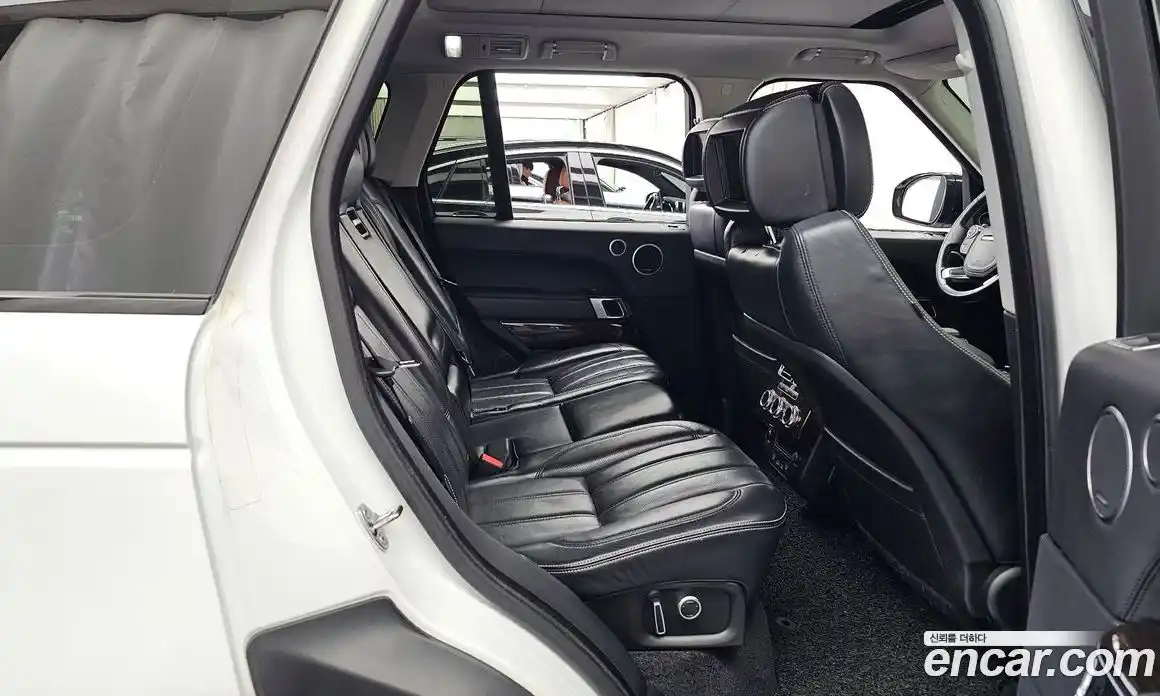 Land Rover Range-Rover 2017 4.4 гидро в Москве № 1764110, фото 12