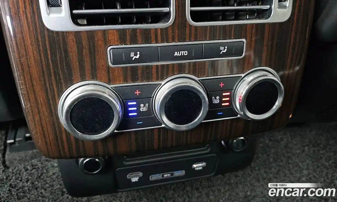 Land Rover Range-Rover 2017 4.4 гидро в Москве № 1764110, фото 19