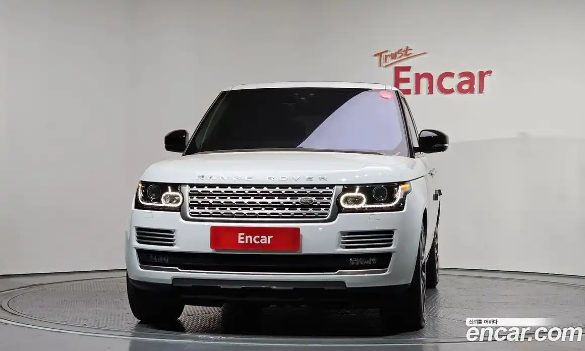 Land Rover Range-Rover 2017 4.4 гидро в Москве № 1764110, фото 3