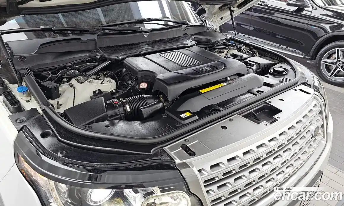 Land Rover Range-Rover 2017 4.4 гидро в Москве № 1764110, фото 6