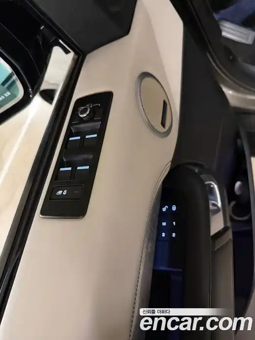 Land Rover Discovery 2017 3.0 гидро в Москве № 1764184, фото 16