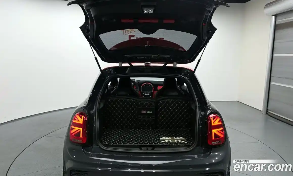 Mini Cooper 2015 2.0 гидро в Москве № 1764496, фото 20