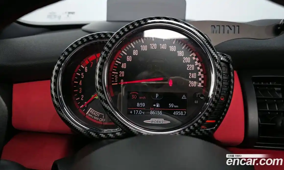 Mini Cooper 2015 2.0 гидро в Москве № 1764496, фото 8