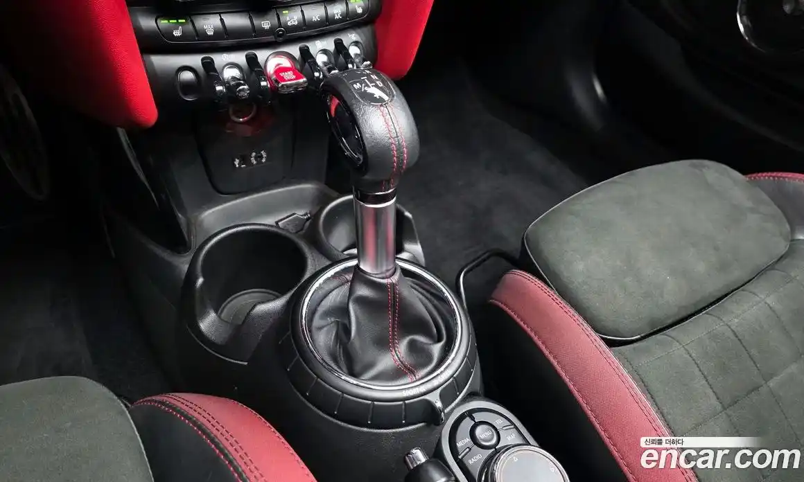 Mini Cooper 2015 2.0 гидро в Москве № 1764496, фото 9