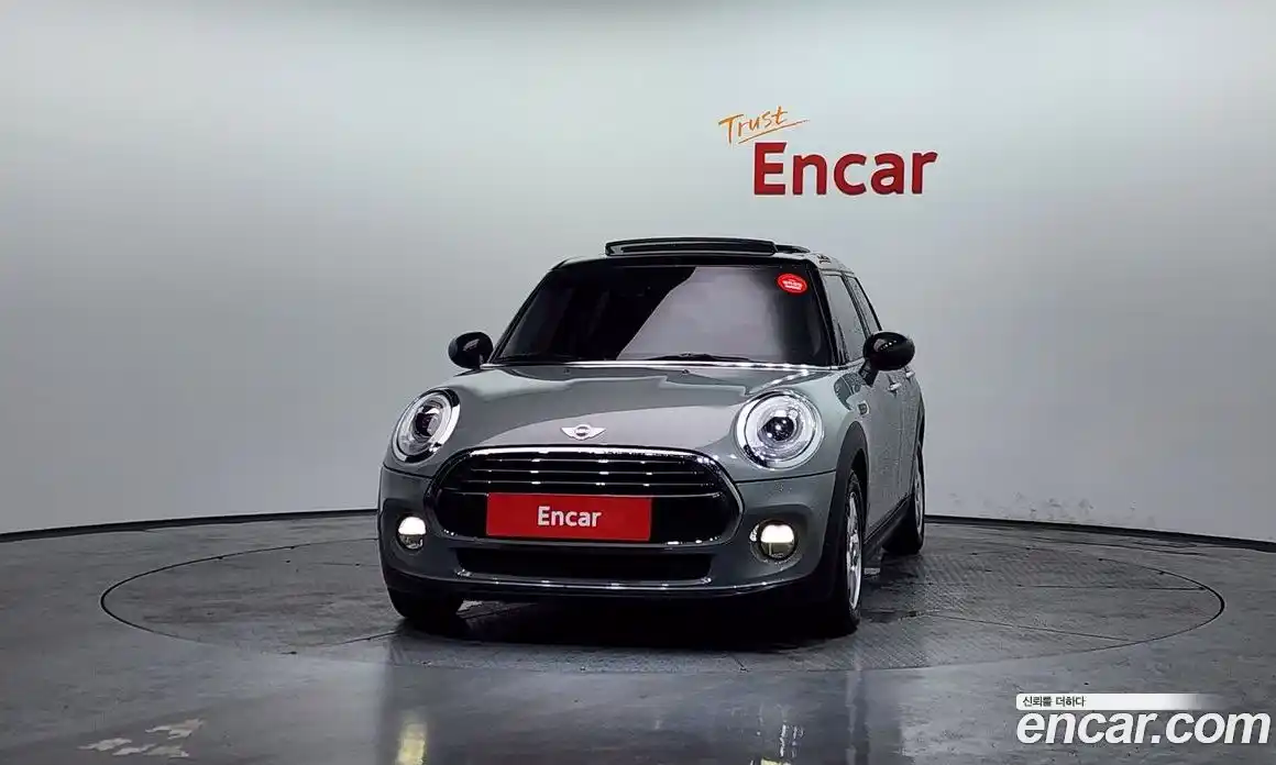 Mini Cooper 2015 1.5 гидро в Москве № 1764503, фото 3