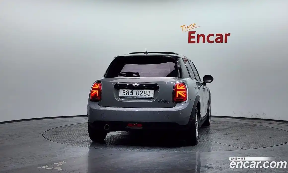 Mini Cooper 2015 1.5 гидро в Москве № 1764503, фото 4