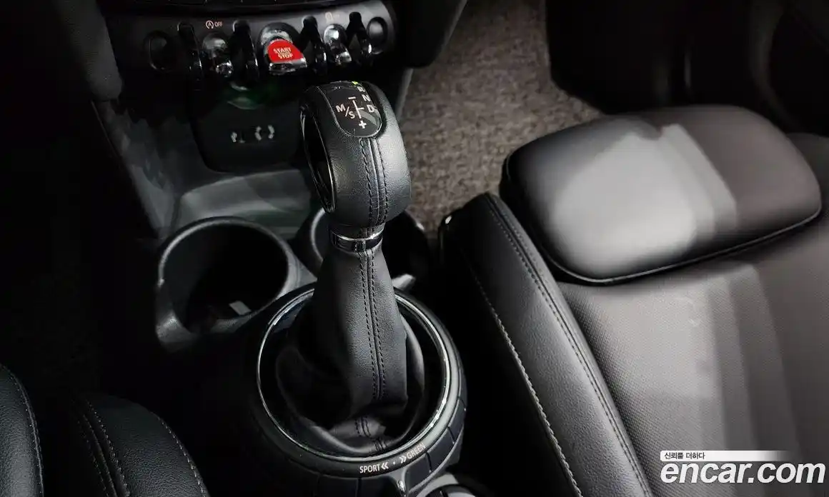 Mini Cooper 2015 1.5 гидро в Москве № 1764503, фото 9