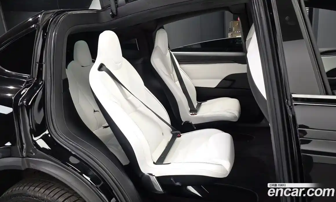 Tesla Model X 2023 0.3 гидро, фото 12
